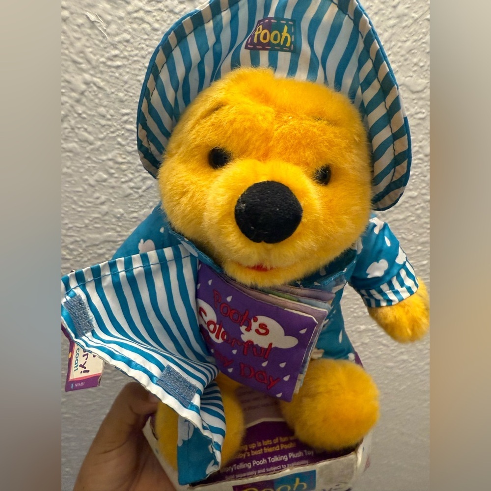 Winnie The Pooh Bear Plush Rainy Day Read N Cuddle Stuffed Animal - Picture 3 of 5